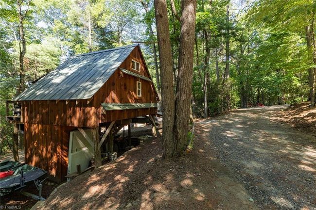 375 Carolina Rd, House other with 2 bedrooms, 2 bathrooms and null parking in Millers Creek NC | Image 24
