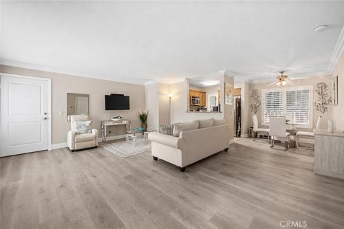 121-355 N Maple St, Burbank, CA, 91505-4231 | Card Image
