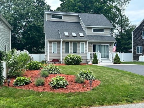 45 Lafayette Drive N, Bristol, RI, 02809 | Card Image