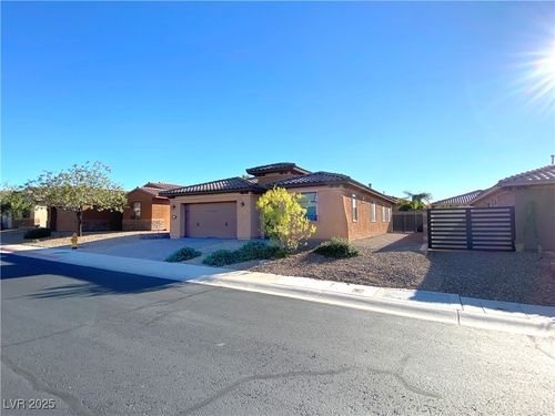 1025 Viale Placenza Pl, Henderson, NV, 89011-0844 | Card Image
