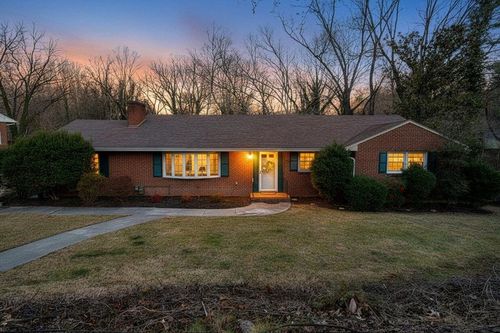 3558 Hartland Rd Sw, Roanoke, VA, 24015-4416 | Card Image