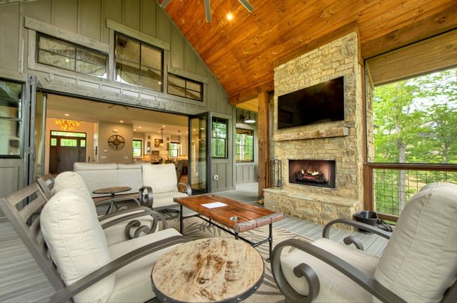 658 Old Toccoa Loop, Home with 4 bedrooms, 5 bathrooms and null parking in Mineral Bluff GA | Image 9