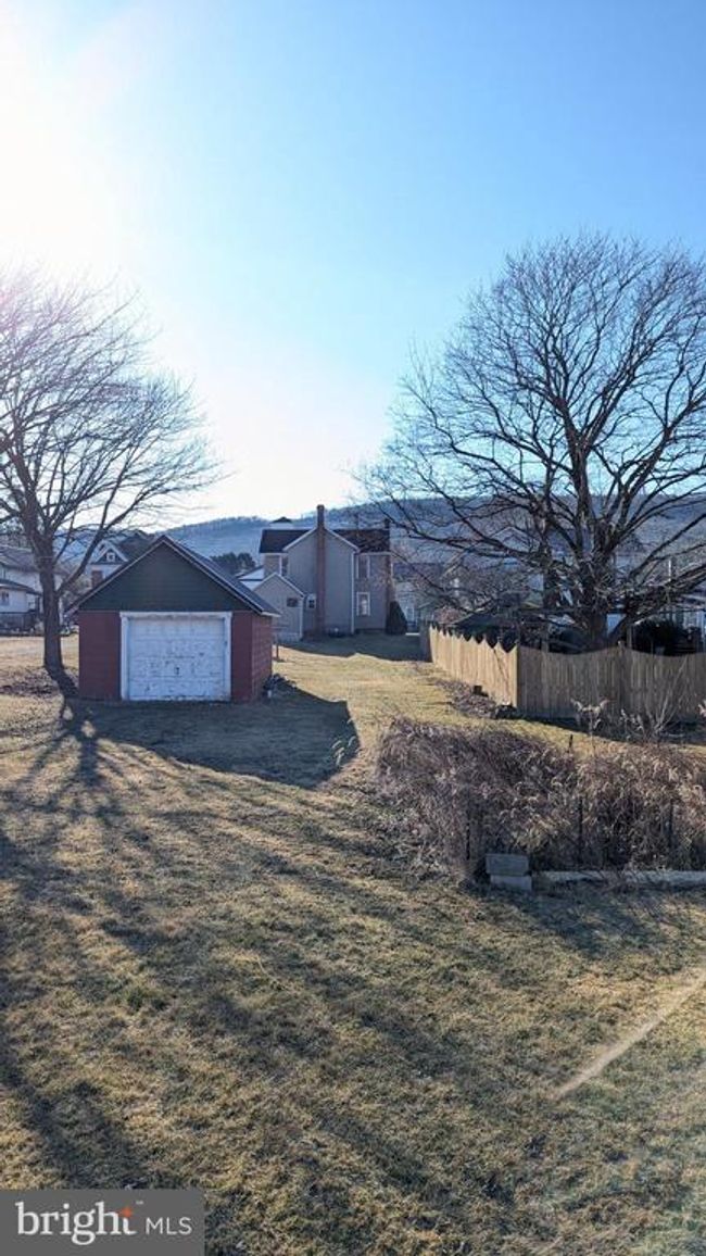 131 W Main St, House other with 3 bedrooms, 1 bathrooms and null parking in HOWARD PA | Image 22