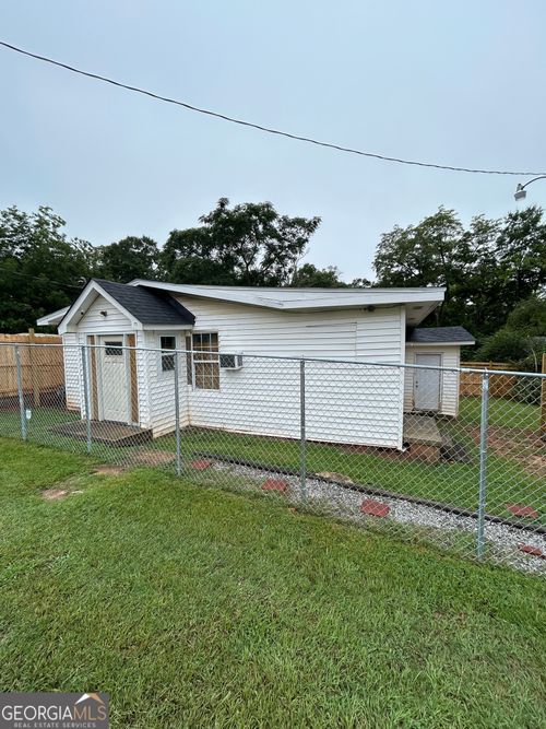 2412 16th Ave Sw, Lanett, AL, 36863-4520 | Card Image