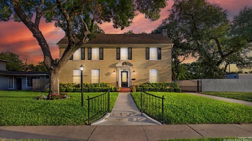 230 Mary Louise Dr, San Antonio, TX, 78201-4421 | Card Image