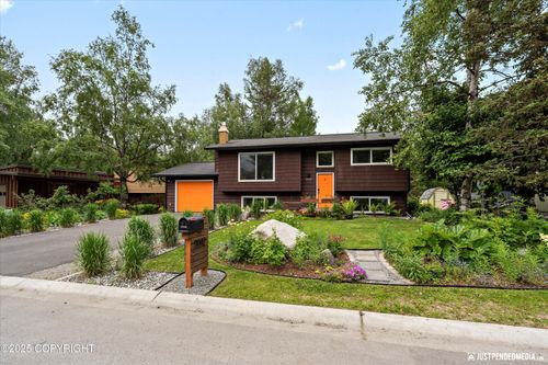 3842 Wesleyan Dr, Anchorage, AK, 99508-4821 | Card Image