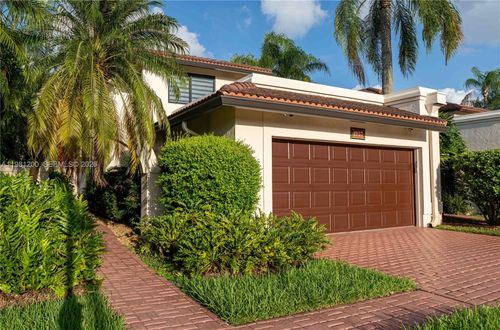 4957 Nw 93rd Doral Pl, Doral, FL, 33178-2066 | Card Image