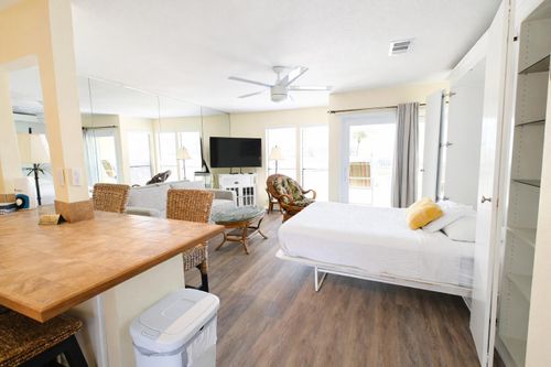 8107-775 Gulf Shore Dr, Destin, FL, 32541-3138 | Card Image