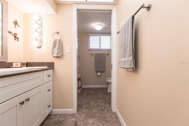 MASTER BATH | Image 27