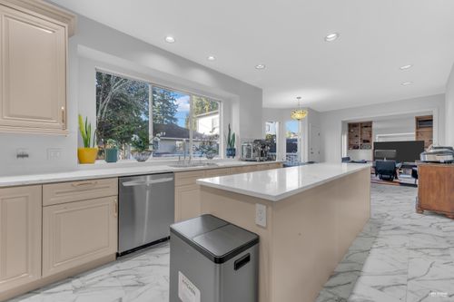 6835 Heather St, Vancouver, BC, V6P3P5 | Card Image