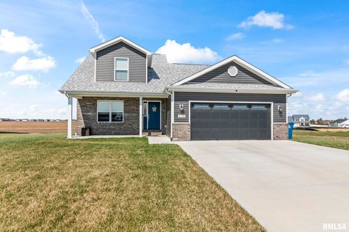 413 Hodges Ct, Chatham, IL, 62629-2207 | Card Image