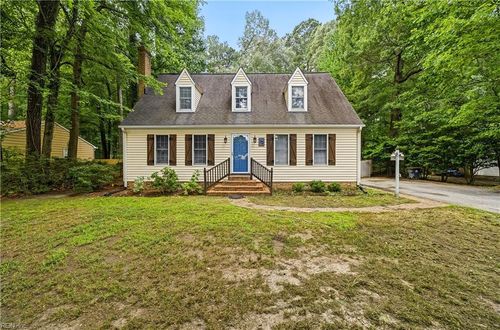 32 Little Florida Rd, Poquoson, VA, 23662-2024 | Card Image