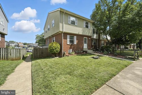 4383 Ensbrook Ln, WOODBRIDGE, VA, 22193-2642 | Card Image