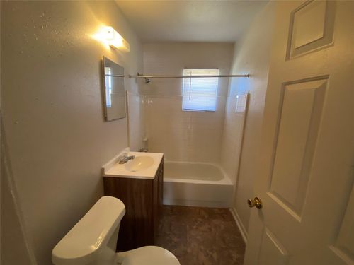 4223 Rockingham St, Houston, TX, 77051-3353 | Card Image