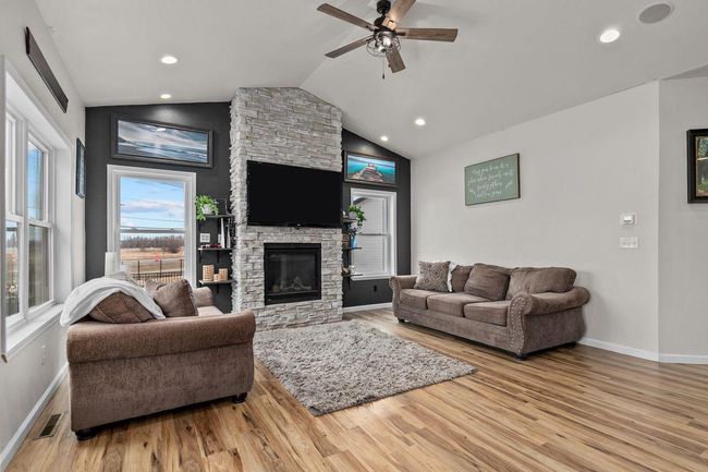 2570 W Fallen Oak Drive, House other with 5 bedrooms, 3 bathrooms and null parking in APPLETON WI | Image 15