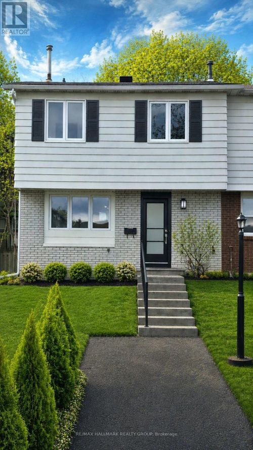 22-660 Hochelaga Street, Ottawa, ON, K1K2E9 | Card Image