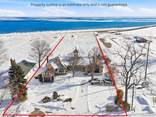 94 N Lake St, Port Sanilac, MI, 48469-9664 | Card Image