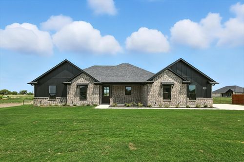 8774 Kassandra Dr, Sanger, TX, 76266-2334 | Card Image