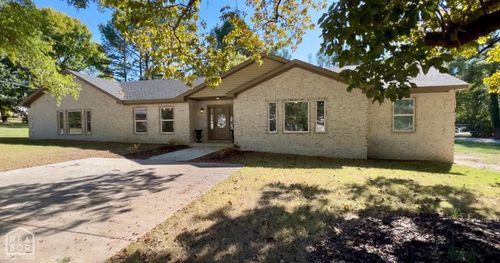 301 E Griffin St, Harrisburg, AR, 72432-2803 | Card Image