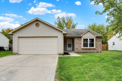 2855 Fieldstone Ct, Franklin, IN, 46131-7520 | Card Image