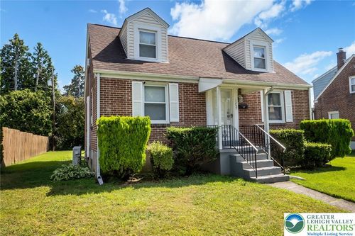 1257 Troxell St, ALLENTOWN, PA, 18109-8749 | Card Image