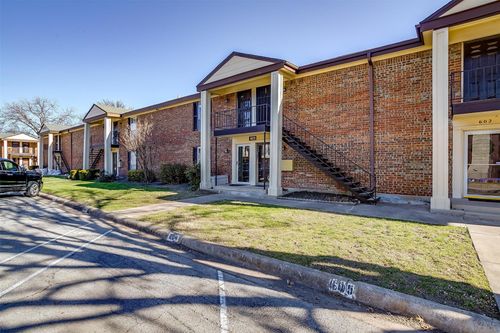 4020 Ridglea Country Club Dr, Fort Worth, TX, 76126-2334 | Card Image