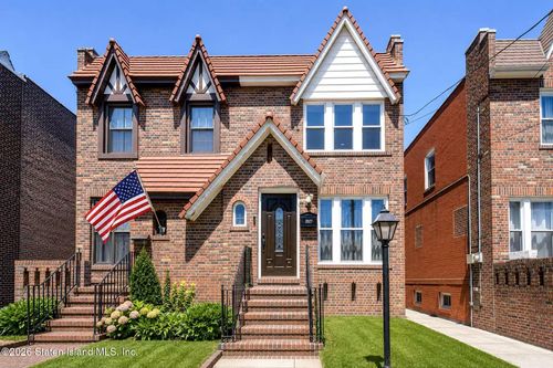 2027 E 35th St, Brooklyn, NY, 11234-4921 | Card Image