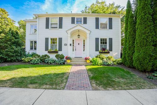 48 N Park Rd, La Grange, IL, 60525-5920 | Card Image