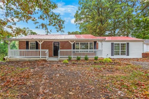 2774 Valleyspring Rd, Kernersville, NC, 27284-7871 | Card Image
