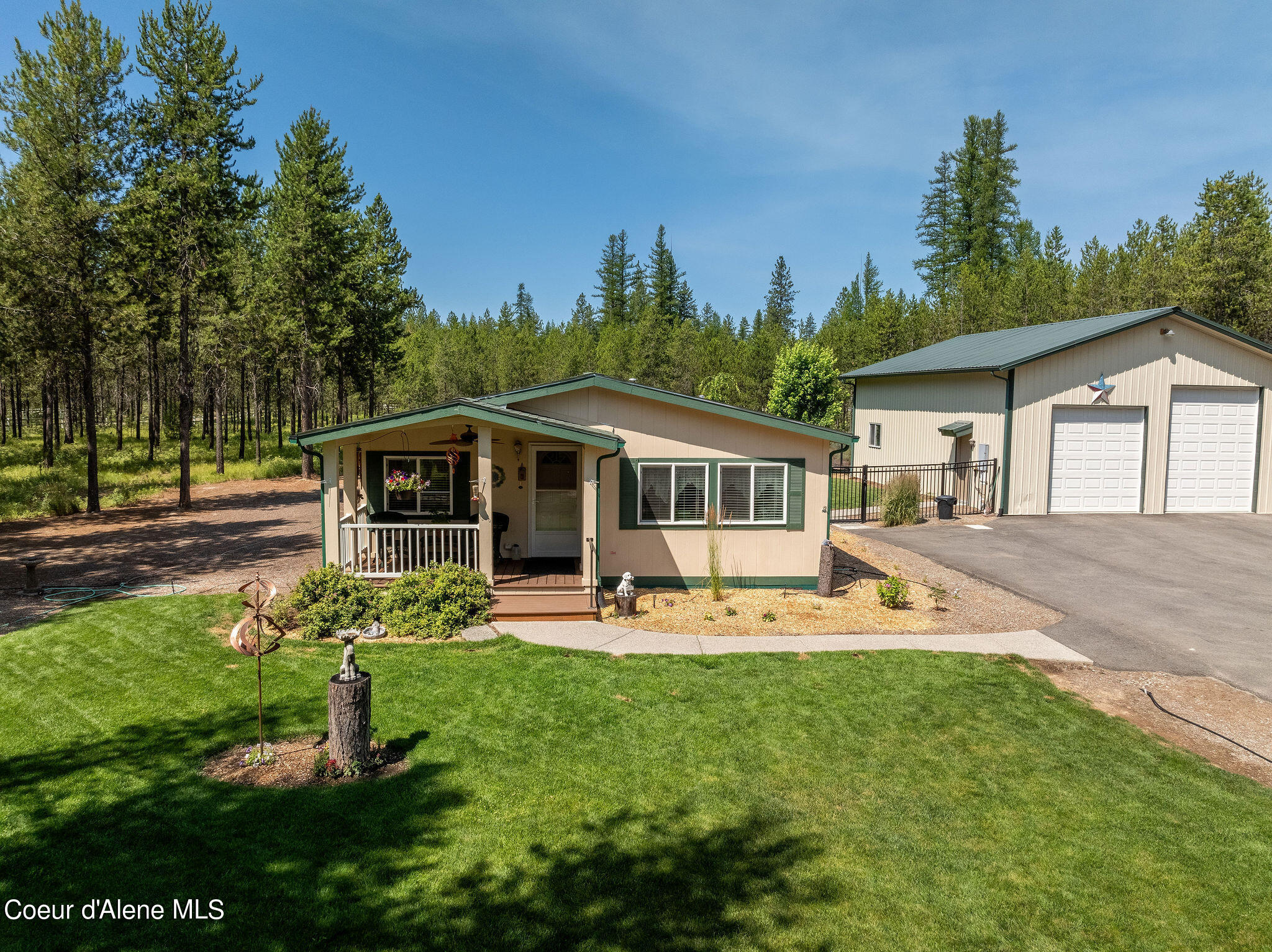 Elsa Ct, Blanchard, ID 83804