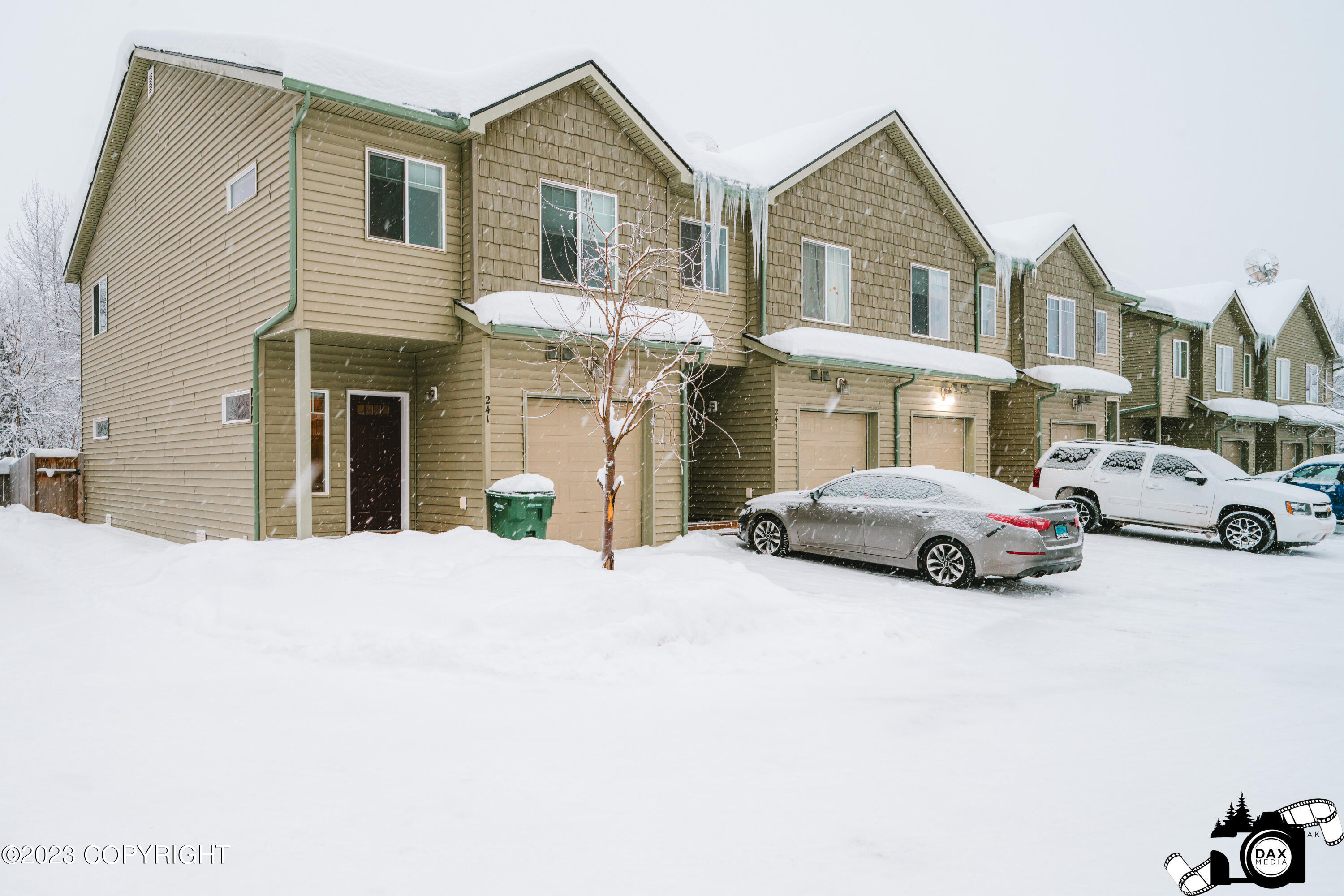 Glenn Abbey Pl, Anchorage, AK 99504