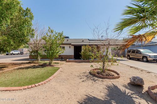 2901 W Corrine Dr, Phoenix, AZ, 85029-1347 | Card Image