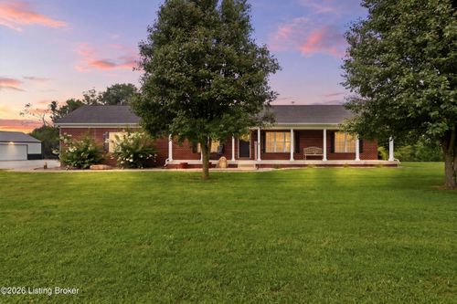 3712 Blossom Dr, La Grange, KY, 40031-9052 | Card Image