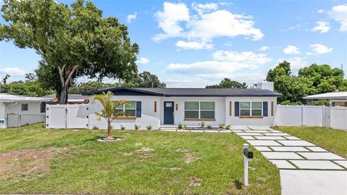 7811 Egypt Lake Dr, TAMPA, FL, 33614-3339 | Card Image