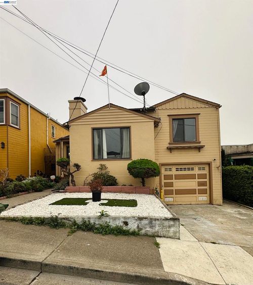 50 Tallwood Dr, Daly City, CA, 94014 | Card Image