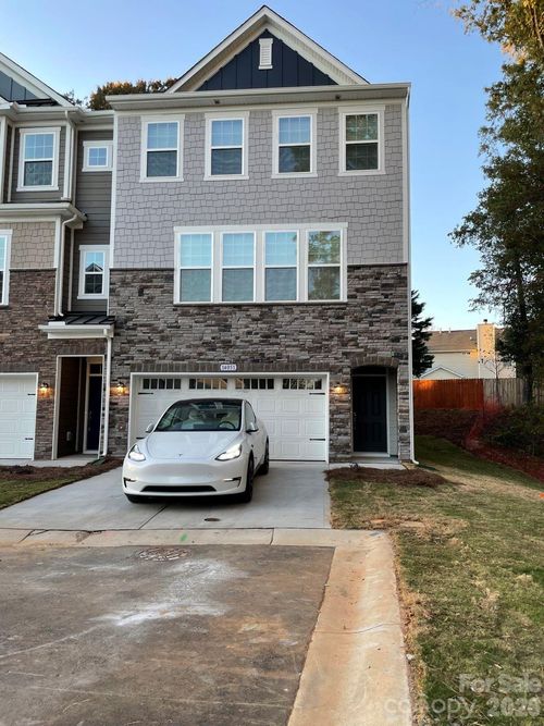 11-14051 Martin Hill Way, Charlotte, NC, 28277-4900 | Card Image