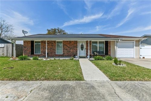 2532 Kirkwood Dr, Marrero, LA, 70072-6435 | Card Image