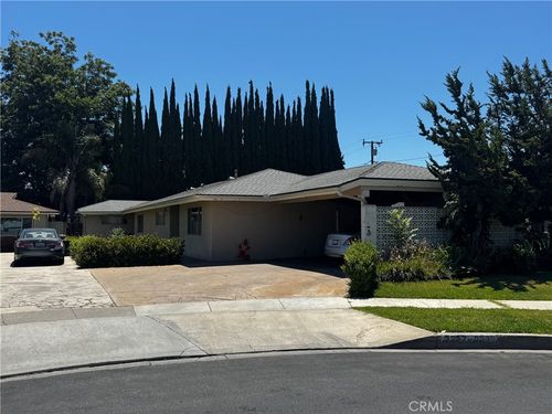 2237 Valencia Avenue, Santa Ana, CA, 92706 | Card Image