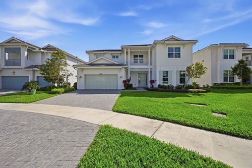 9334 Crestview Cir, Palm Beach Gardens, FL, 33412-2494 | Card Image
