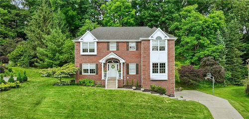 109 Radcliff Dr, Pittsburgh, PA, 15237-3384 | Card Image