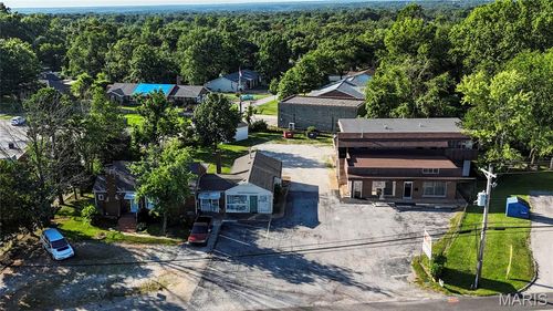 2801 High Ridge Blvd, High Ridge, MO, 63049-2204 | Card Image