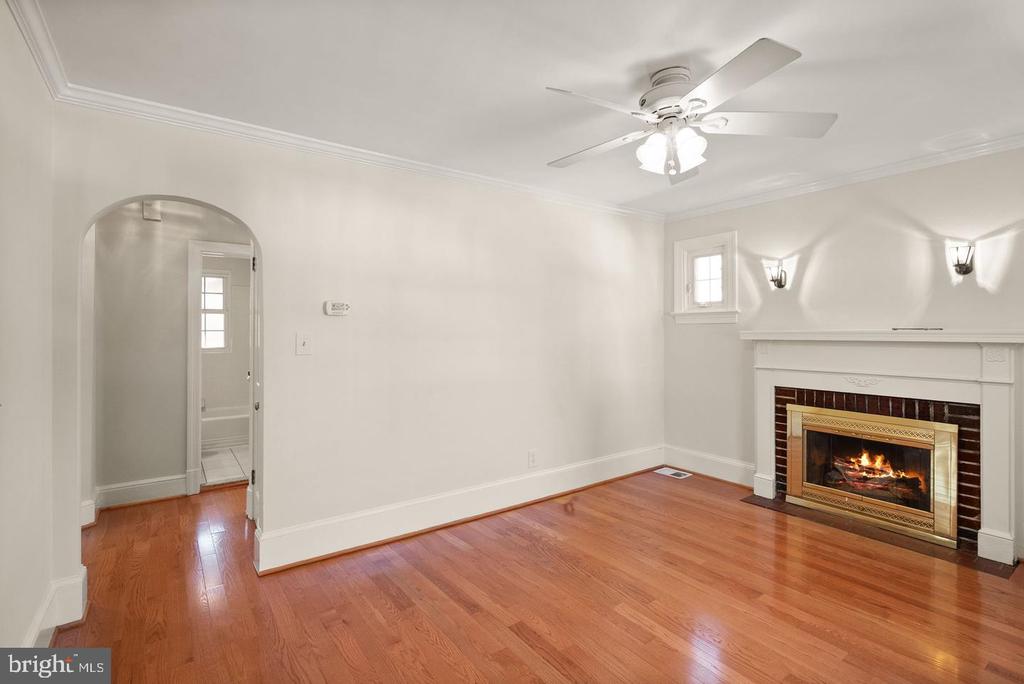 Residential Lease in ARLINGTON 4