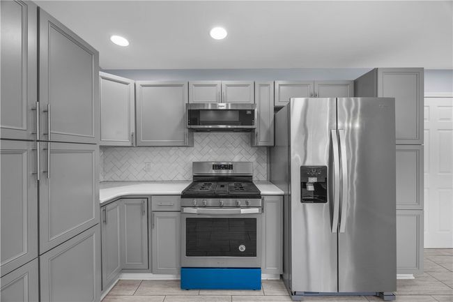 127 Viewcrest Dr, House other with 3 bedrooms, 2 bathrooms and null parking in Irondequoit NY | Image 7