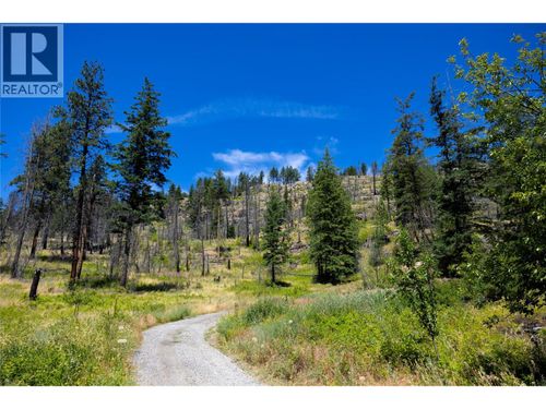 6090 Highway 33, Kelowna, BC, V1P1H8 | Card Image