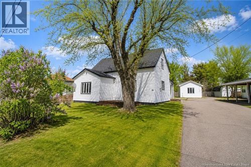 69 Bellevue St, Saint Louis de Kent, NB, E4X1B3 | Card Image