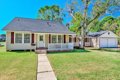 4301 Garfield Ave, House other with 3 bedrooms, 1 bathrooms and null parking in Groves TX | Image 3