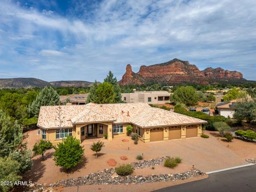375 Concho Dr, Sedona, AZ, 86351-7952 | Card Image