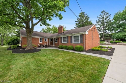 6848 Rosemont Dr, Brecksville, OH, 44141-2613 | Card Image