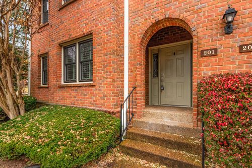 201 Westchase Dr, Nashville, TN, 37205-4719 | Card Image