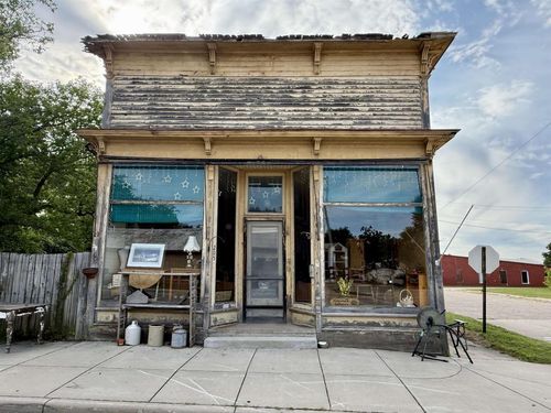 205 S Main Street, Hancock, WI, 54943 | Card Image